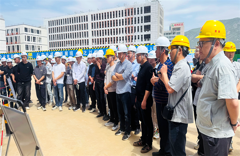 2025年4月17日，由莆田市涵江区住房和城乡建设局主办、太阳集团tcy8722三建承办的钢筋安装工程质量防控现场交流会在联东U谷·涵江海峡智造产业谷一期成功召开。